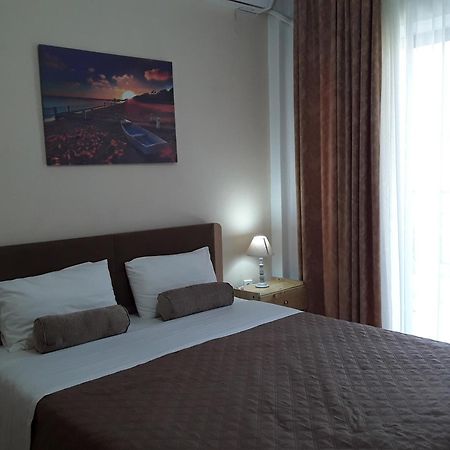 Aparthotel Hause Zorbas Paralia Dionisiou Habitación foto