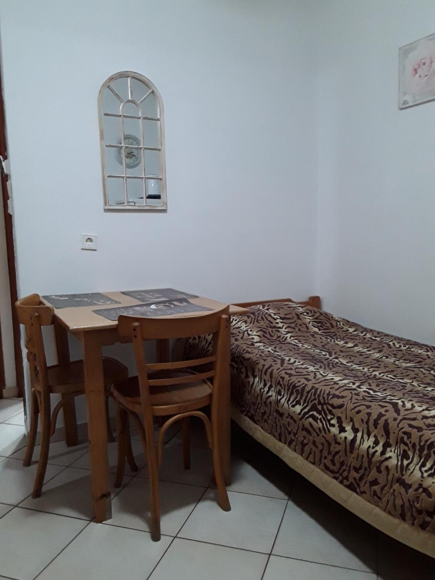 Aparthotel Hause Zorbas Paralia Dionisiou Habitación foto