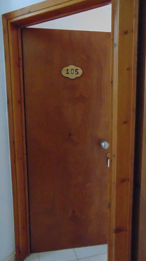 Aparthotel Hause Zorbas Paralia Dionisiou Habitación foto